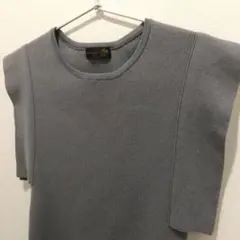 Aga 袖なしリブニット