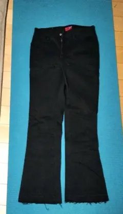 ブラックブーツカットデニム