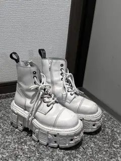 NEWROCK 白 ブーツ M-TANKMILI083C-C2のサムネイル