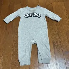 GAP ロンパース　80サイズ　春服　カバーオール　ロゴ入り