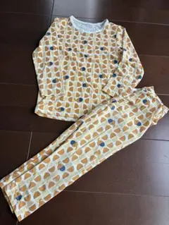 ストレッチパジャマ