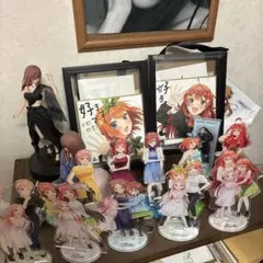 五等分の花嫁 アクリルスタンド 5シリーズx5人分 まとめ売りE - メルカリ