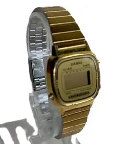 ★カシオ　チープカシオ　デジタル　LA670W