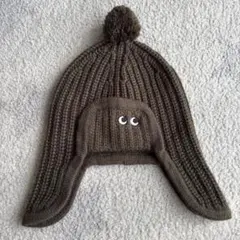 ANYA HINDMARCH ポンポン　耳当て付き　ニット帽　ニットキャップのサムネイル