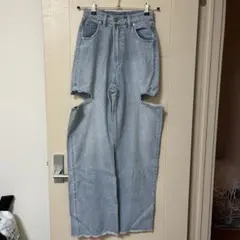 Chicoライトブルー カットオフ ワイドレッグデニム