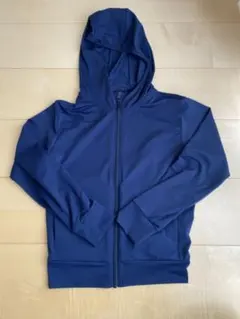 ☆ユニクロ エアリズム　パーカー　130cm ネイビー☆