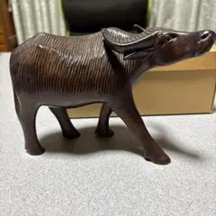 【美品】牛の置物