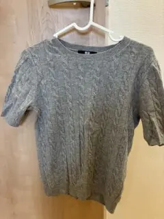 ユニクロ　グレー ケーブルニット 半袖 M