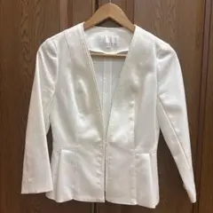 美品　M premier BLACK ノーカラージャケット ホワイト 2025年最新】M-PREMIER カラー：ホワイト系 ノーカラー