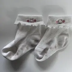 ファミリア　ベビー靴下 ホワイト フリル付き