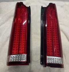 200系ハイエース　社外LEDテールランプ　左右　ヴァレンティ　 ステラファイブのサムネイル