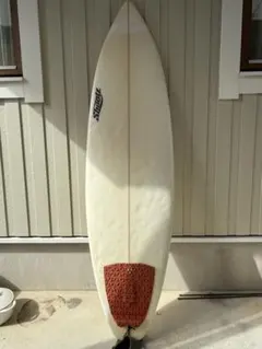 岡山手渡しUSED SHOOTZ FUN サーフボード7'0ftトライフィン 岡山手渡しUSED SHOOTZ FUN サーフボード7'0ftトライフィン