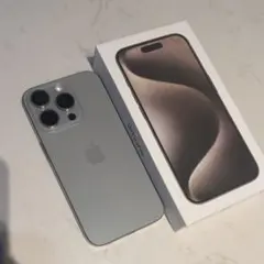 美品iPhone 15 Pro 256GB ブラックチタニウム バッテリー100 - メルカリ