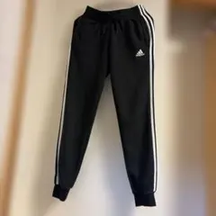 adidas 黒 サイドストライプ パンツ XS