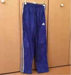 adidasアディダスナイロンパンツ160