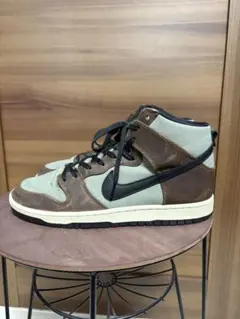 Nike SB Dunk High Pro