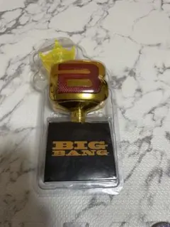 ゴールド 王冠付き BIGBANG　ペンライト BIGBANG 王冠付きペンライト ゴールド 10周年 - メルカリ