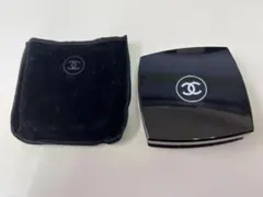 CHANEL POUDRE UNIVERSELLE COMPACTE 30