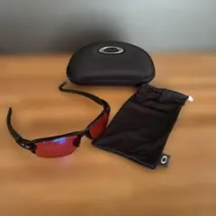 Oakley サングラス ブラックフレーム　スポーツ　袋、ケース　3点セット