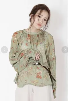 【美品】Ungrid ラメジャカードフラワープリントブラウス Green