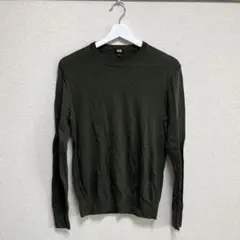UNIQLOユニクロ　エクストラファインメリノクルーネックセーター　カーキ
