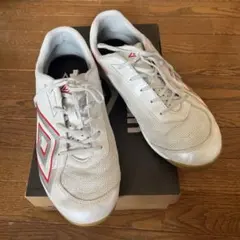 umbro フットサルシューズ　24 アンブロ