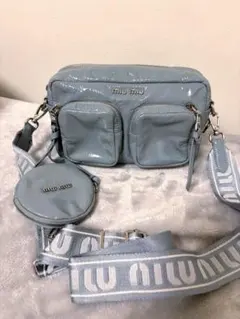 MIU MIU ショルダーバッグ水色 ブルーのサムネイル