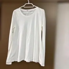 UNIQLO 長袖 クルーネックカットソー Aライン