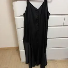 ブラック サテンキャミワンピース マーメイドシルエット　新品未使用