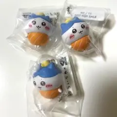 ちいかわ くら寿司 フィギュア ハチワレ 3個セット 新品のサムネイル