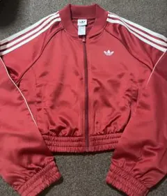 adidas トラックジャケット レッド
