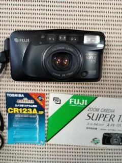 FUJI SUPER 115 コンパクトフィルムカメラ FUJIFILM Zoom CARDIA SUPER 115 の使い方 | Totte Me Camera