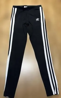 adidas スリーストライプ　スパッツ