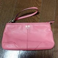 新品　コーチ　レザーポーチ