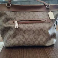 COACH ブラウンロゴトートバッグ