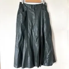 ZARA フェイクレザースカート フレア グリーン M タック　光沢のサムネイル