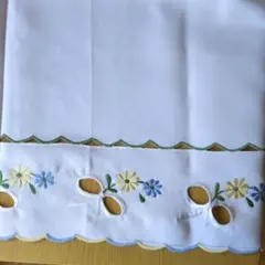 花柄刺繍テーブルクロスのサムネイル