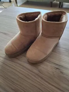 ムートンブーツ　23.5