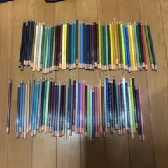 色鉛筆　108色　Arrtxのサムネイル