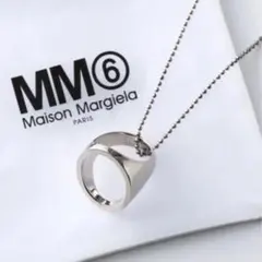 ま*ん様 Maison Margiela Tバー ネックレス - メルカリ