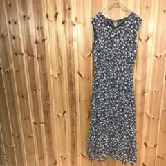 【マジェスティックレゴン】ワンピース　ノースリーブ　花柄　ブラウン系　綺麗め