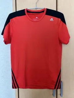 adidas climalite レッド Tシャツ M 背面上の方色褪せあり