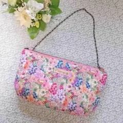 Item thumbnail for item c8dfbb33-bc10-4baa-b108-71a212382e46