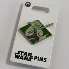 海外ディズニー購入　スターウォーズ　ヨーダ　ピンバッジ　新品　ディズニーピンズのサムネイル