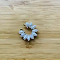 イヤーカフ　パールビーズ　AJIRO