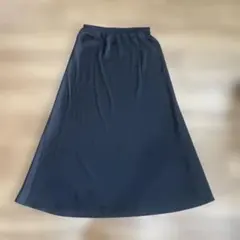 ユニクロ　サテンスカート