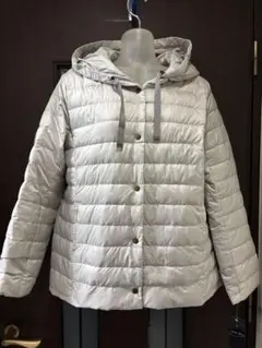 グレー ダウンジャケット