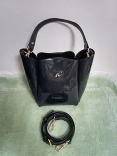 キタムラK2　エナメル　 2WAY バッグ　ネイビー色