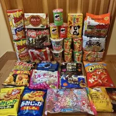 お買い得♡お菓子と麺の詰め合わせ(*ˊᵕˋ*)①