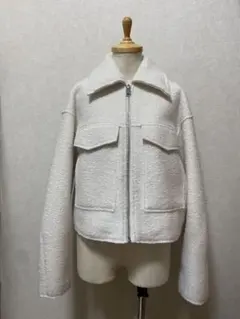 ホワイト ジップアップ クロップドジャケット